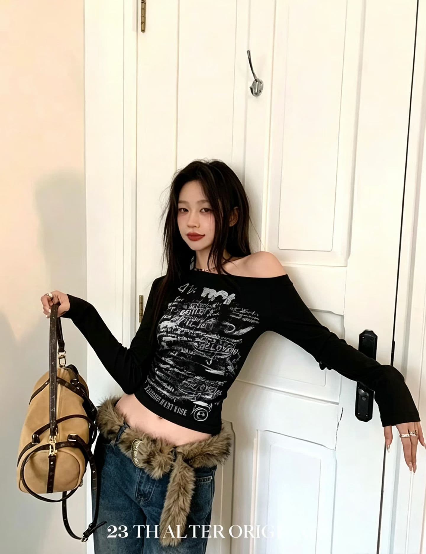 2026 새로운 순수한 욕망 비스듬한 칼라 오프숄더 프린트 긴팔 기본 셔츠 핫걸 몸매 가꾸기 슬림해 보이는 맨위 이미지 2