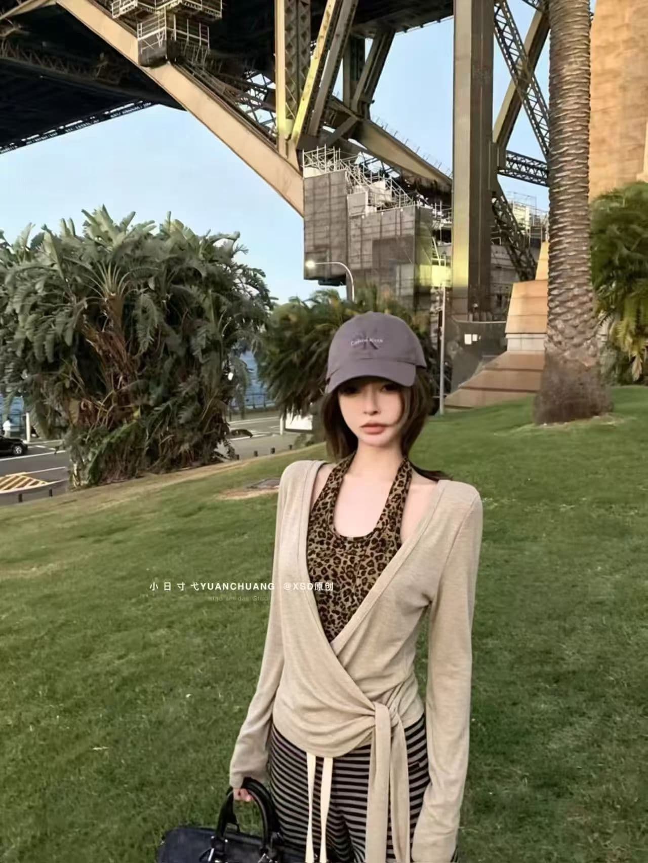 2026 가을 새로운 레오파드 무늬 행침 목 캐미솔 긴팔 스트랩 티셔츠 두 조각 여성 세트 한국 스타일 슬림해 보이는 맨위 상세 이미지 1