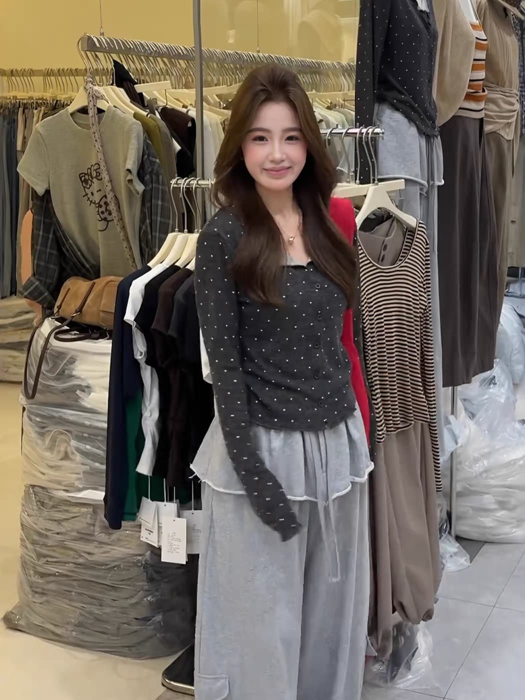 2026 한 부서 이른 가을 분위기 센스 도트 무늬 페이크 레이어드 긴팔 티셔츠 맨위 여성 이미지 2