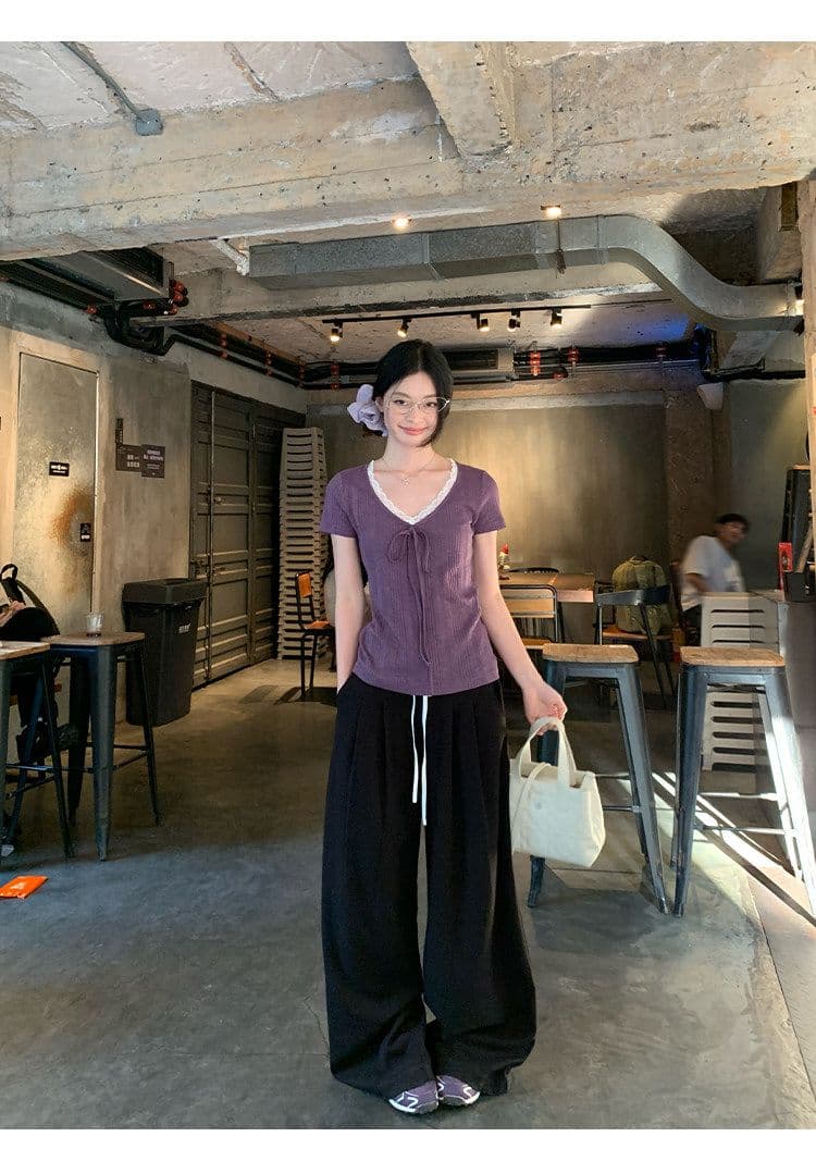 송 긍정적 인 En 보라색 V넥 레이스 스트랩 반팔 티셔츠 여성 여름 한 부서 몸매 가꾸기 슬림해 보이는 긍정적 인 어깨 다용도 작은 맨위 상세 이미지 3