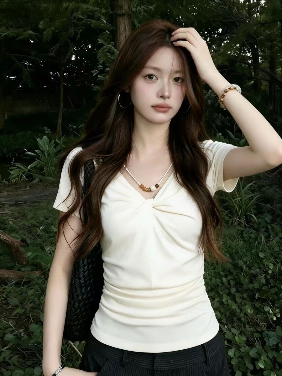 1 1 인 면 260 그램 한 부서 비즈 V넥 비틀림 디자인 센스 작은 대중 연령 감소 반팔 티셔츠 여성 상세 이미지 2
