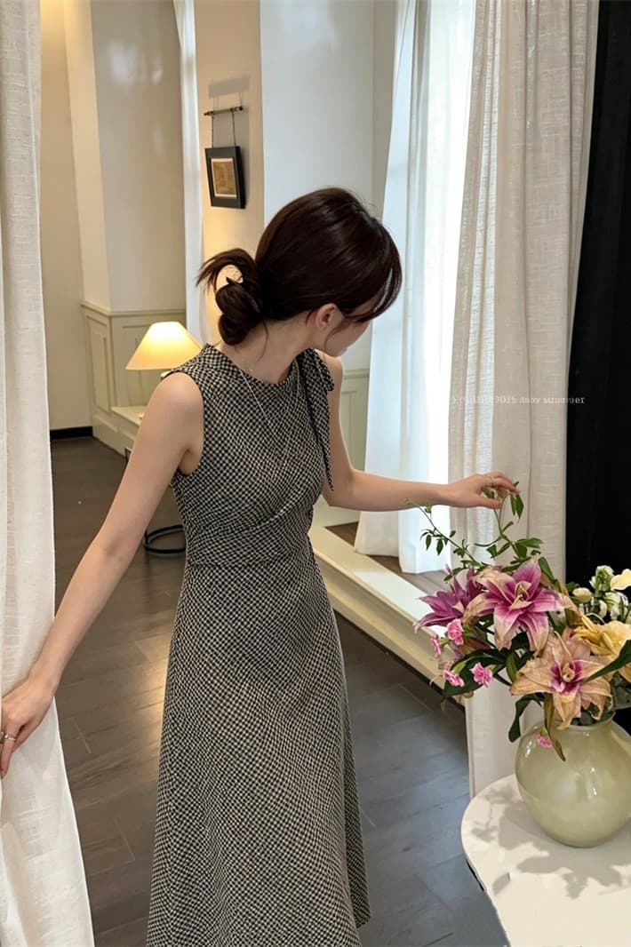 실사 정가 프랑스식 레트로 작은 대중 디자인 센스 기하학 무늬 인어 꼬리 허리 수축 리본 민소매 조끼 원피스 이미지 5