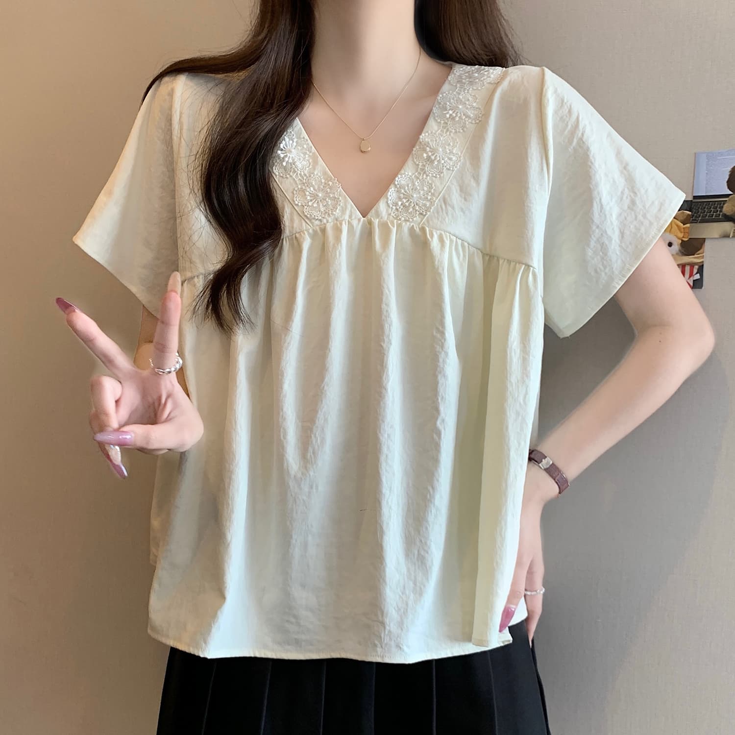 실사 지방 mm 여름 새로운 패션 긍정적 인 어깨 루즈핏 종류 진주 꽃 주름 반팔 셔츠 편안함 맨위 이미지 4