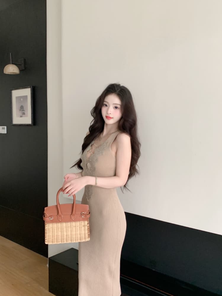 레이스 조각 V넥 긴팔 니트 여성 드레스 봄 인사이드 가져 가라. 치마 순수한 욕망 바람 몸매 가꾸기 치마 타이트 스커트 미니 스커트 상세 이미지 2