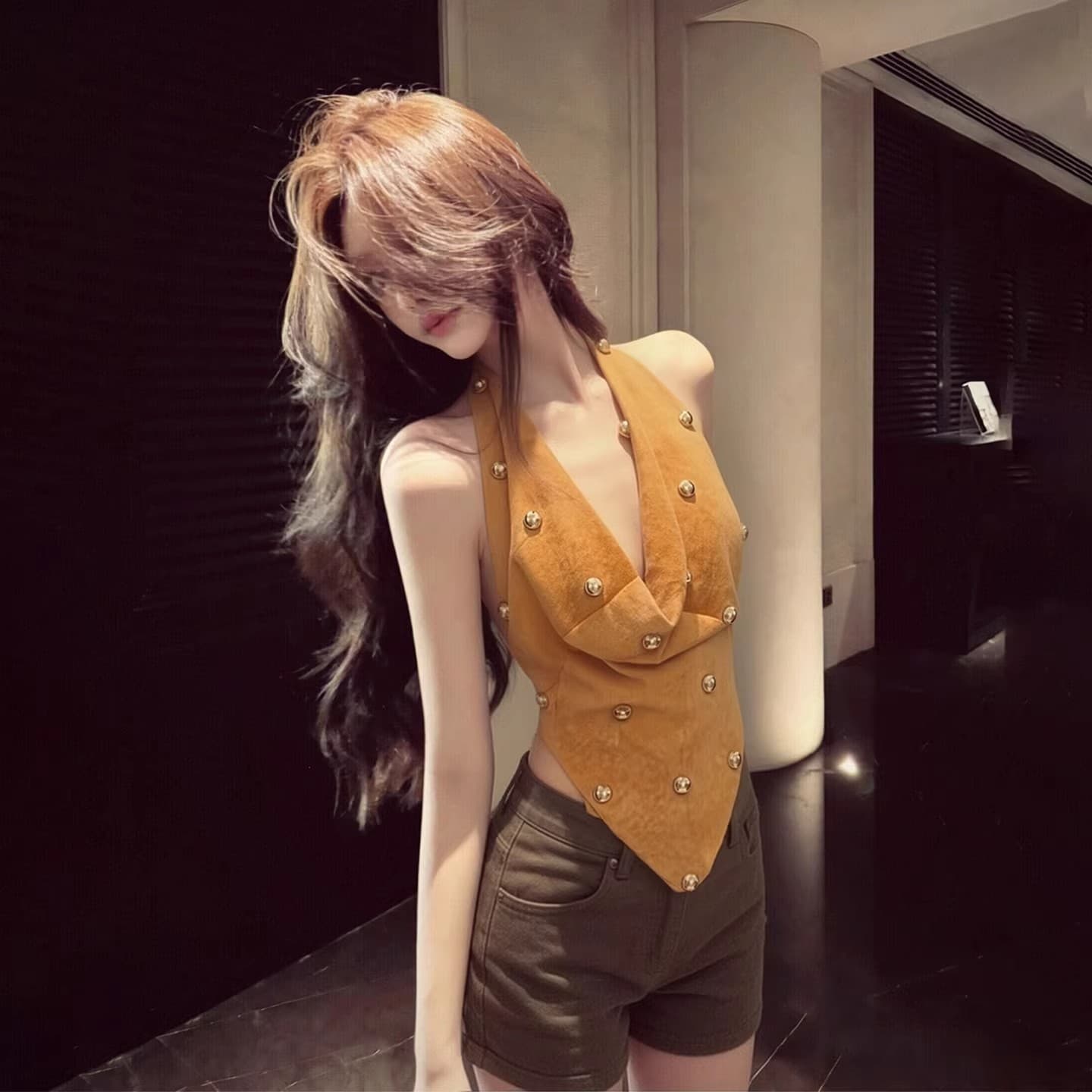 빛 요리 한 바람 흔들다 칼라 불규칙 행침 목 조끼 여성 2026 여름 레트로 로얄 자매 바람 슬림해 보이는 고급 센스 민소매 맨위 상세 이미지 11