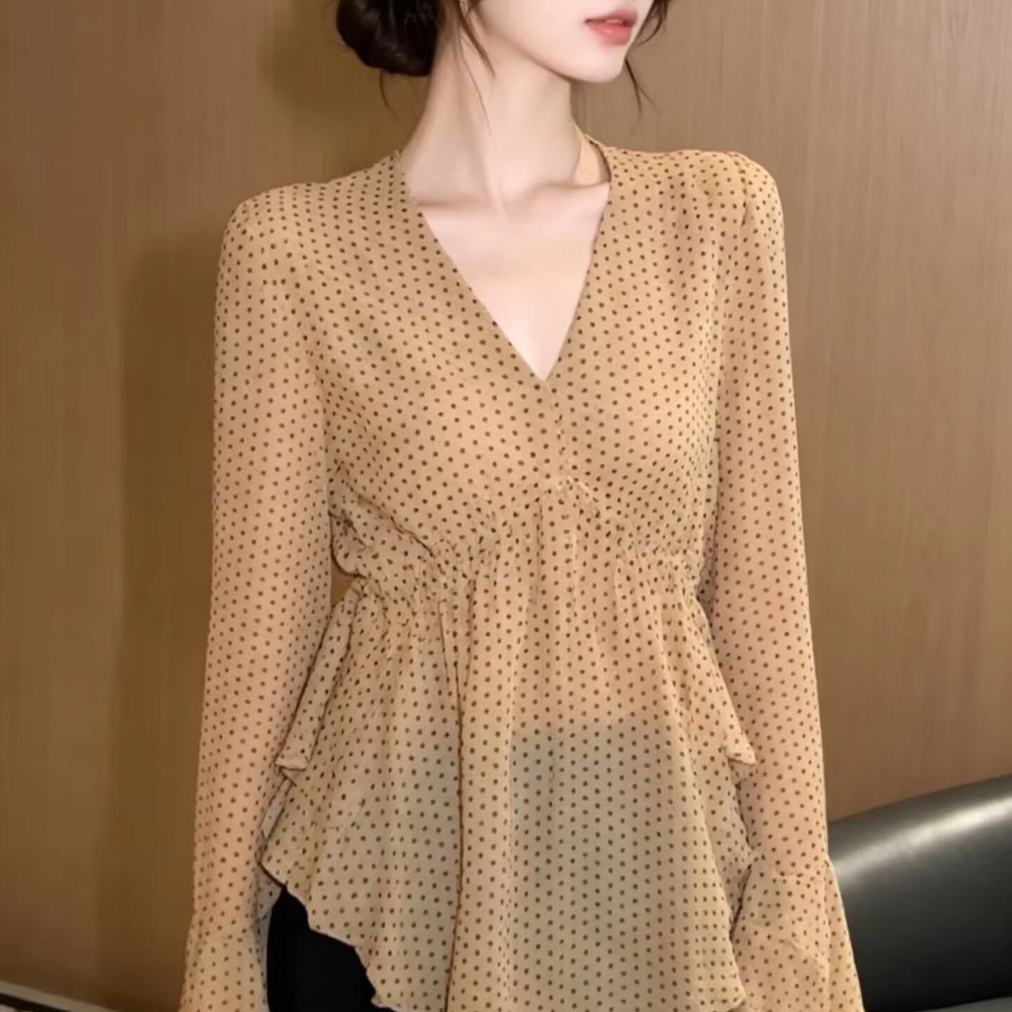 프랑스식 빛 럭셔리 도트 무늬 V넥 시폰 셔츠 여성 여름 새로운 고유 한 Chic 루즈핏 다용도 슬림해 보이는 얇은 스타일 맨위 상세 이미지 1