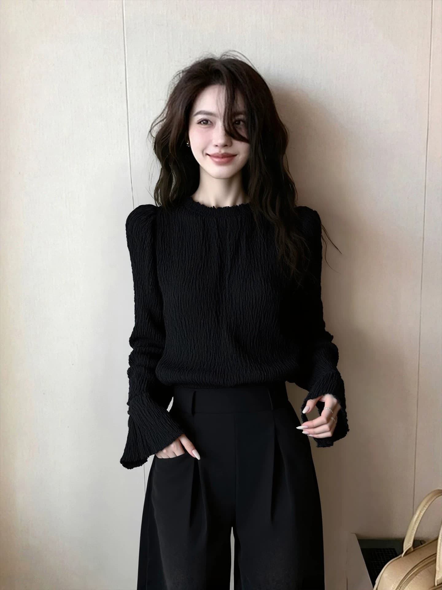 빛 럭셔리 바람 고급 센스 품격 검정색 여성 셔츠 봄 2026 새로운 디자인 센스 작은 대중 셔츠 슬림해 보이는 맨위 상세 이미지 9