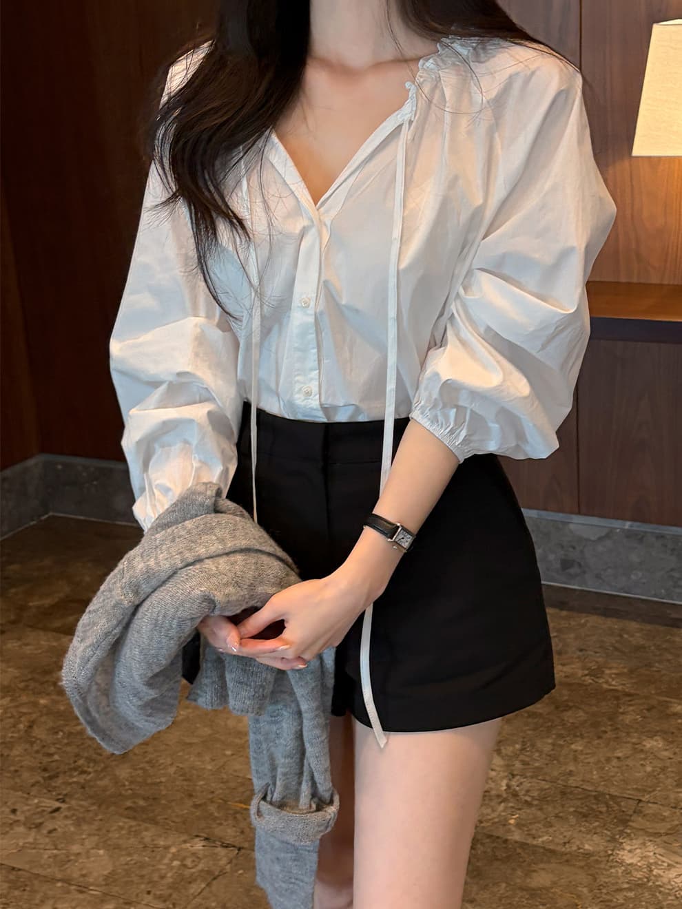 프릴 레이스업 긴팔 쉬폰 블라우스 셔츠 한국 스타일 chic 단색 루즈핏 패션 다용도 이미지 2