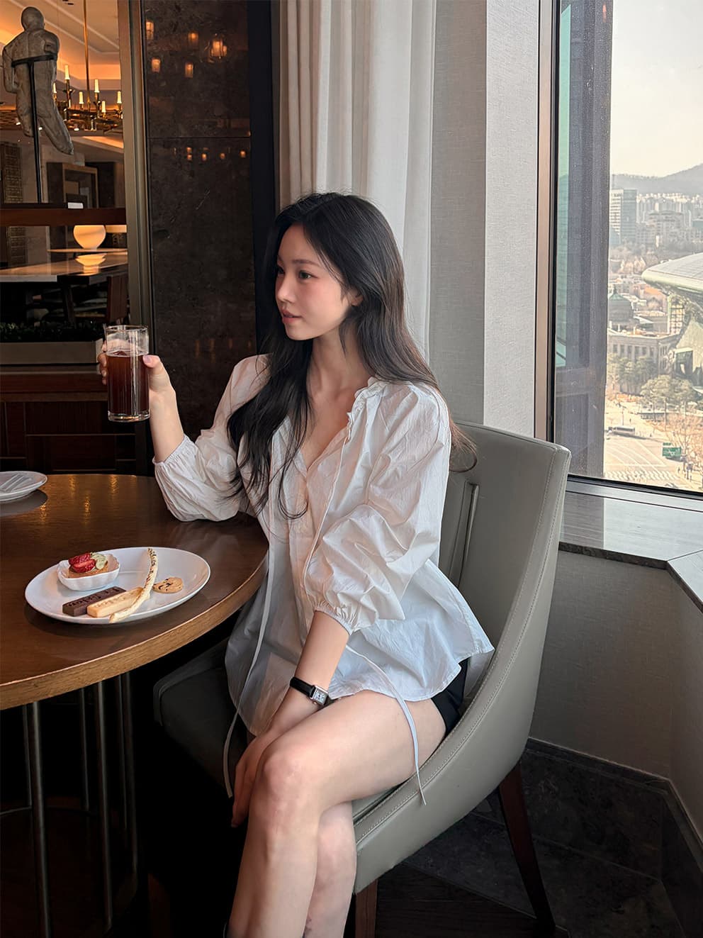 프릴 레이스업 긴팔 쉬폰 블라우스 셔츠 한국 스타일 chic 단색 루즈핏 패션 다용도 상세 이미지 3