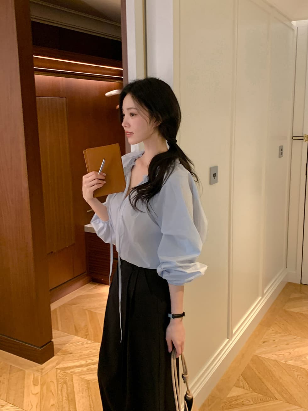 프릴 레이스업 긴팔 쉬폰 블라우스 셔츠 한국 스타일 chic 단색 루즈핏 패션 다용도 상세 이미지 18