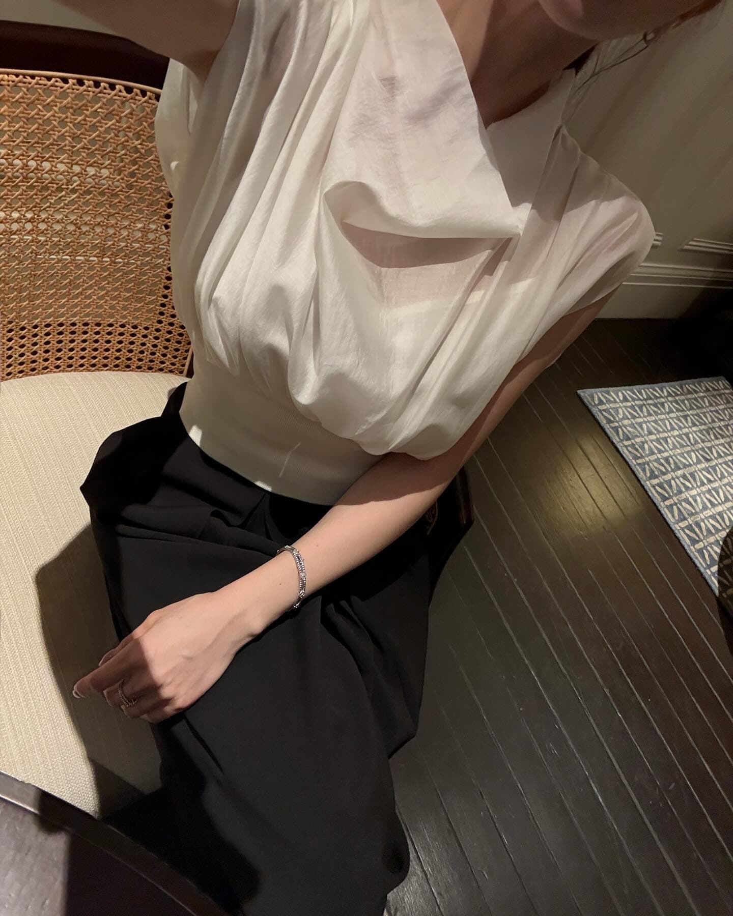 우아함 바람 한국 동대문 chic 말뚝 더미 칼라 허리 수축 민소매 셔츠 맨위 보내기 포장 가슴 이미지 4