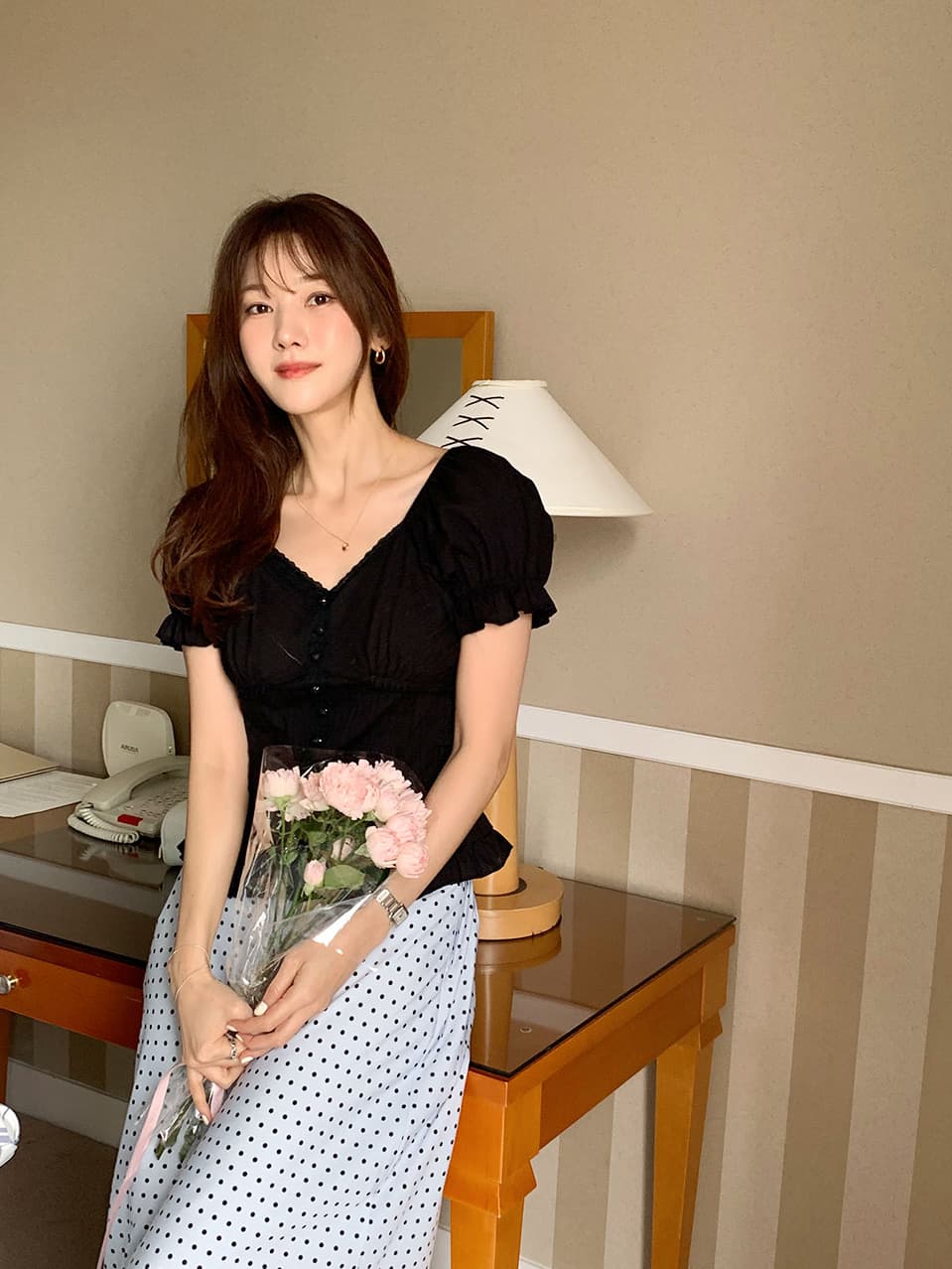 프랑스식 달콤한 스타일 무거운 작업 V넥 레이스 레이스 반팔 셔츠 레이스 셔츠 맨위 한국 스타일 chic 이미지 4