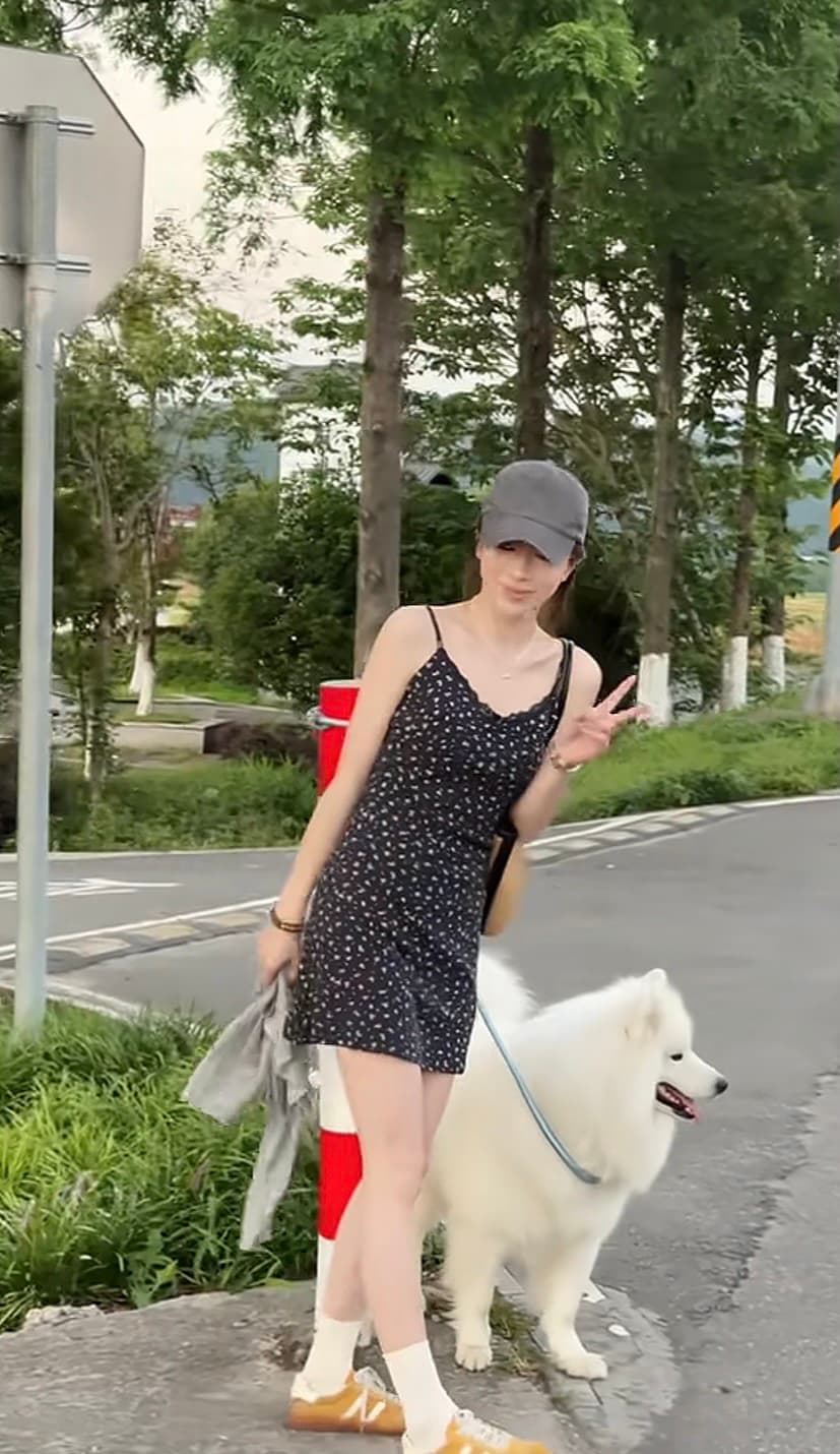 꽃무늬 슬립 드레스 아이들 여름 2025 새로운 작은 키 슬림해 보이는 롱 스커트 세트 운남 관광 착용 가져 가라. 이미지 4
