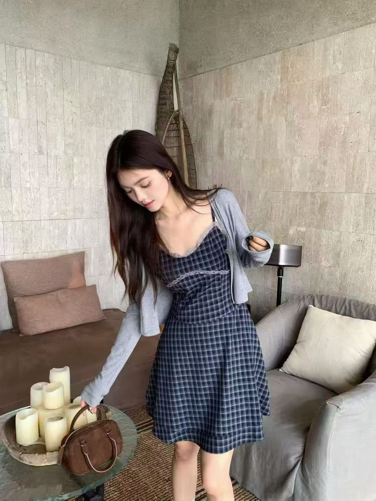전체 집합 착용 가져 가라. 세트 여성 이른 가을 새로운 디자인 센스 작은 대중 슬립 드레스 체크무늬 미니 스커트 두 조각 여성 세트 이미지 3