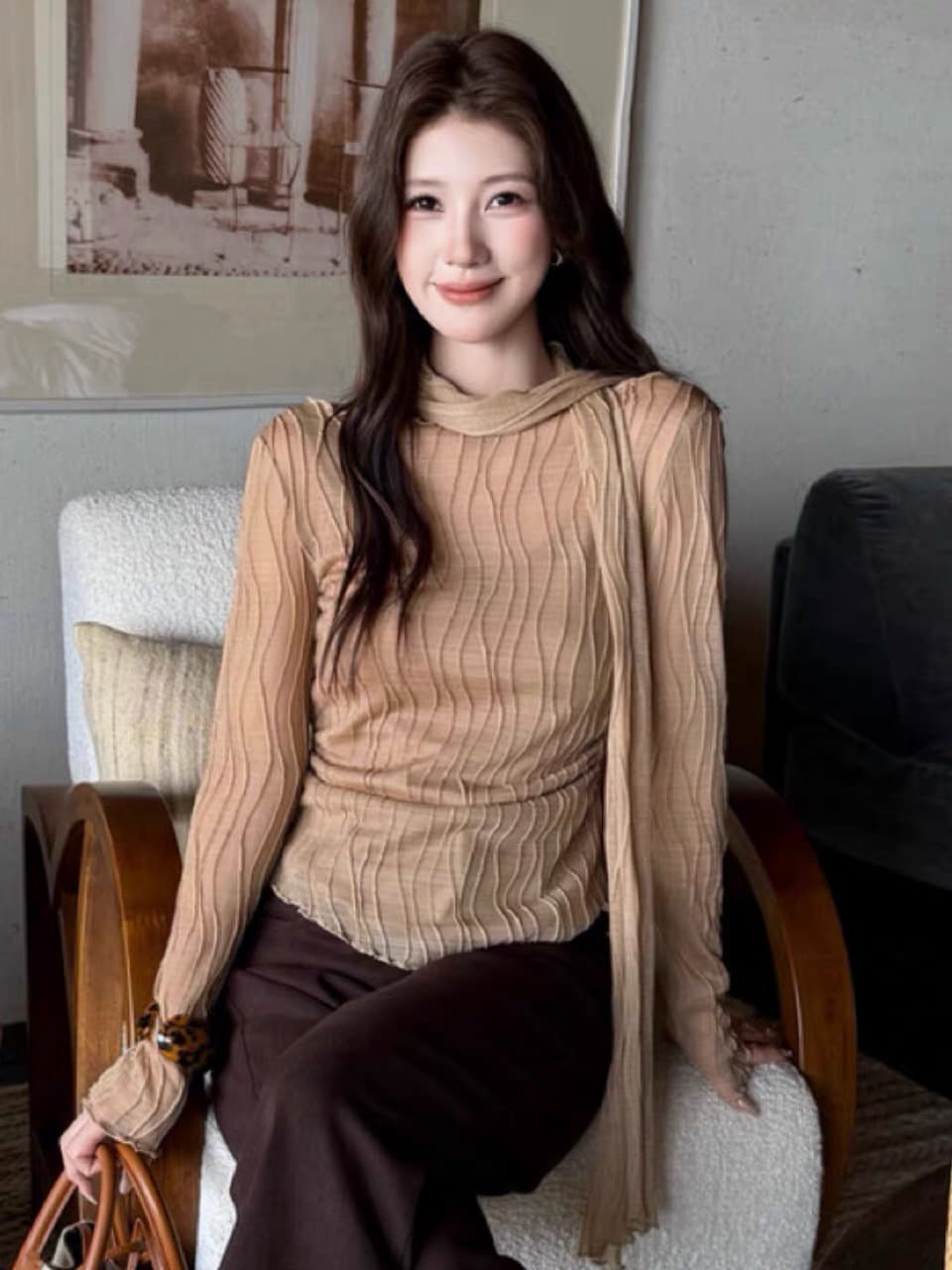 외국 가스 빛 사람들 착용 가져 가라. 리본 질감 긴팔 티셔츠 여성 가을 얇은 스타일 몸매 가꾸기 허리 수축 패치워크 페이크 레이어드 맨위 이미지 3