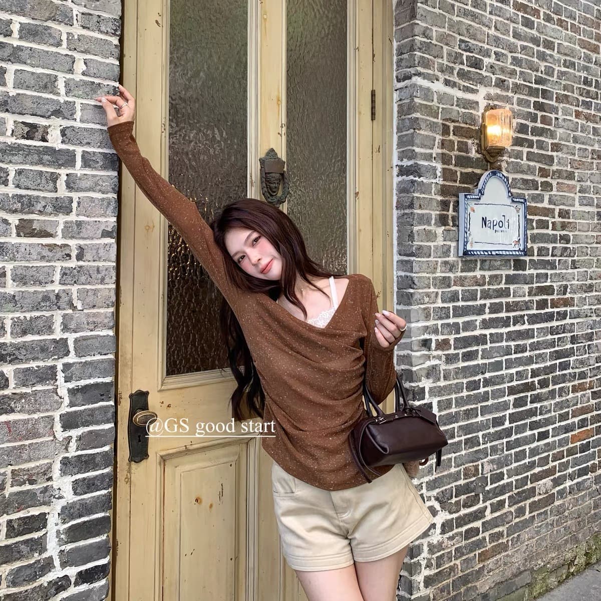 광저우 열세 개 가을 켜기 새로운 한 부서 품격 작은 여자 홀치기 염색 배색 페이크 레이어드 작은 셔츠 상세 이미지 1