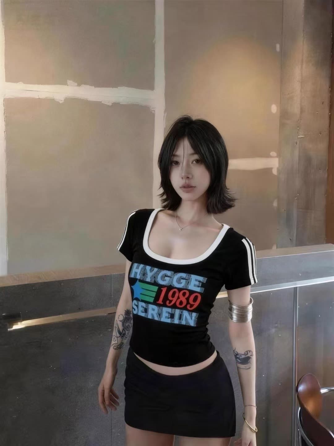 차가운 핫걸 프랑스식 대 u 칼라 배색 알파벳 쇼트 스타일 티셔츠 2026 아모이 ins 트렌디 한일 ootd 록 거리 f 상세 이미지 11