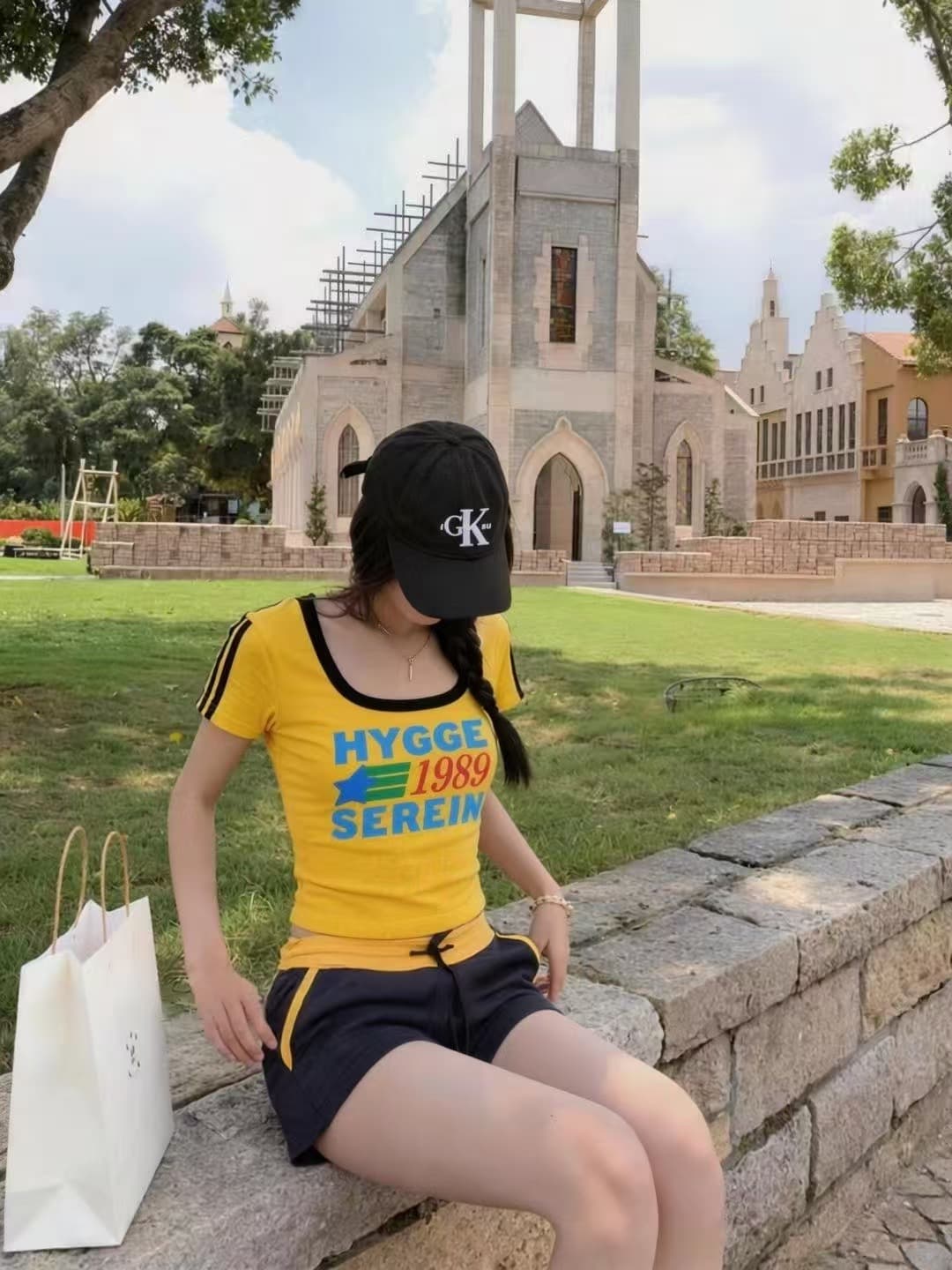 차가운 핫걸 프랑스식 대 u 칼라 배색 알파벳 쇼트 스타일 티셔츠 2026 아모이 ins 트렌디 한일 ootd 록 거리 f 상세 이미지 13