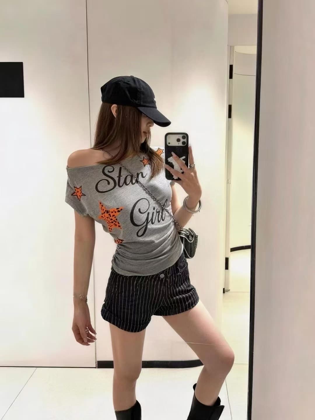 차가운 핫걸 보트넥 오프숄더 순면 티셔츠 2026 아모이 ins 트렌디 한일 ootd 소녀 연령 감소 패션 개성 상세 이미지 2