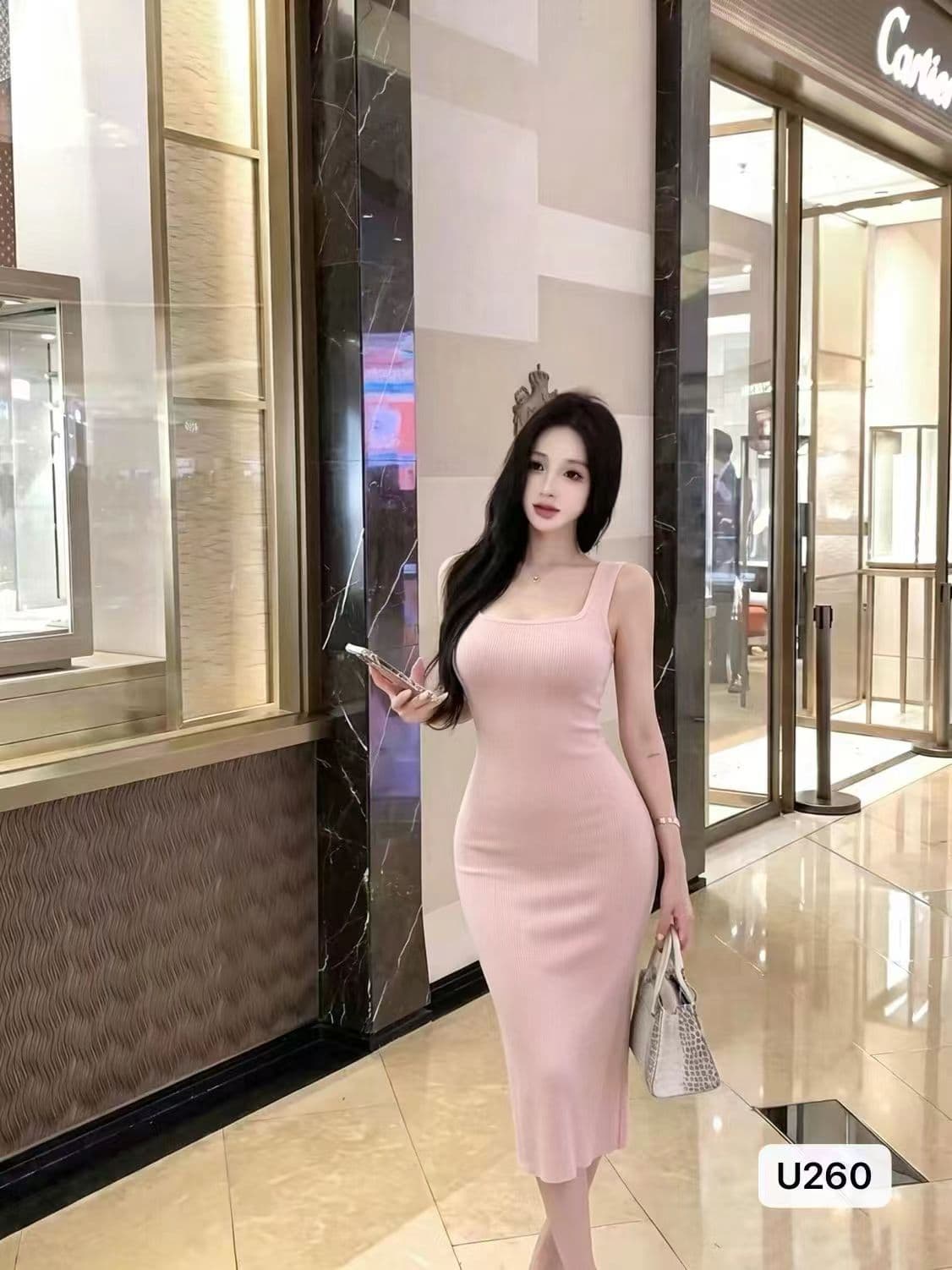 프랑스식 광장 칼라 단색 허리 수축 몸매 가꾸기 민소매 조끼 원피스 2026 이른 가을 새로운 ins 트렌디 섹시함 슬림해 보이는 매운맛 m