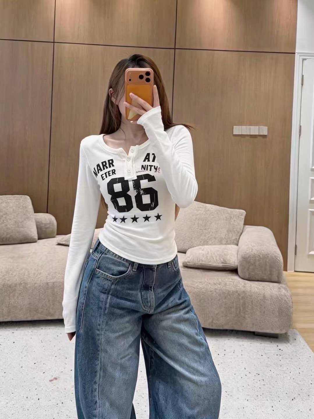 차가운 핫걸 86 프린트 어둠 단추 2026 가을 겨울 새로운 ins 트렌디 패션 어깨 패드 긴팔 티셔츠 학생 한일 ootd 상세 이미지 3