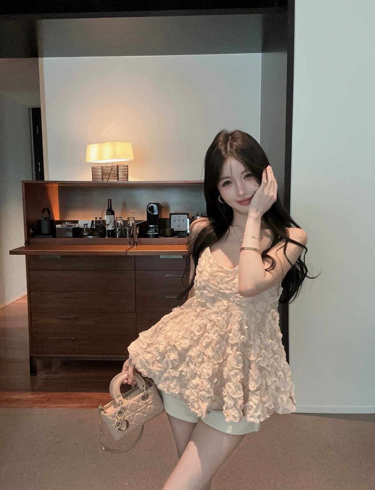 실사 디자인 센스 3 차원 꽃 장식 캐미솔 몸매 가꾸기 슬림해 보이는 다용도 순수한 욕망 민소매 맨위 이미지 4