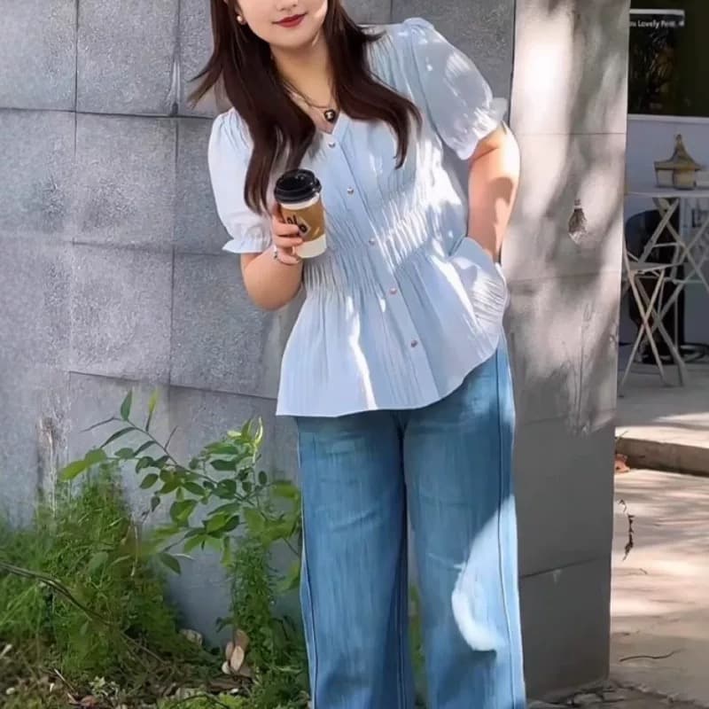 빅 사이즈 여성 의류 V넥 연령 감소 버블 셔츠 2026 새로운 여름 지방 mm 슬림해 보이는 차 인사이드 차 가스 Chic 맨위 이미지 3