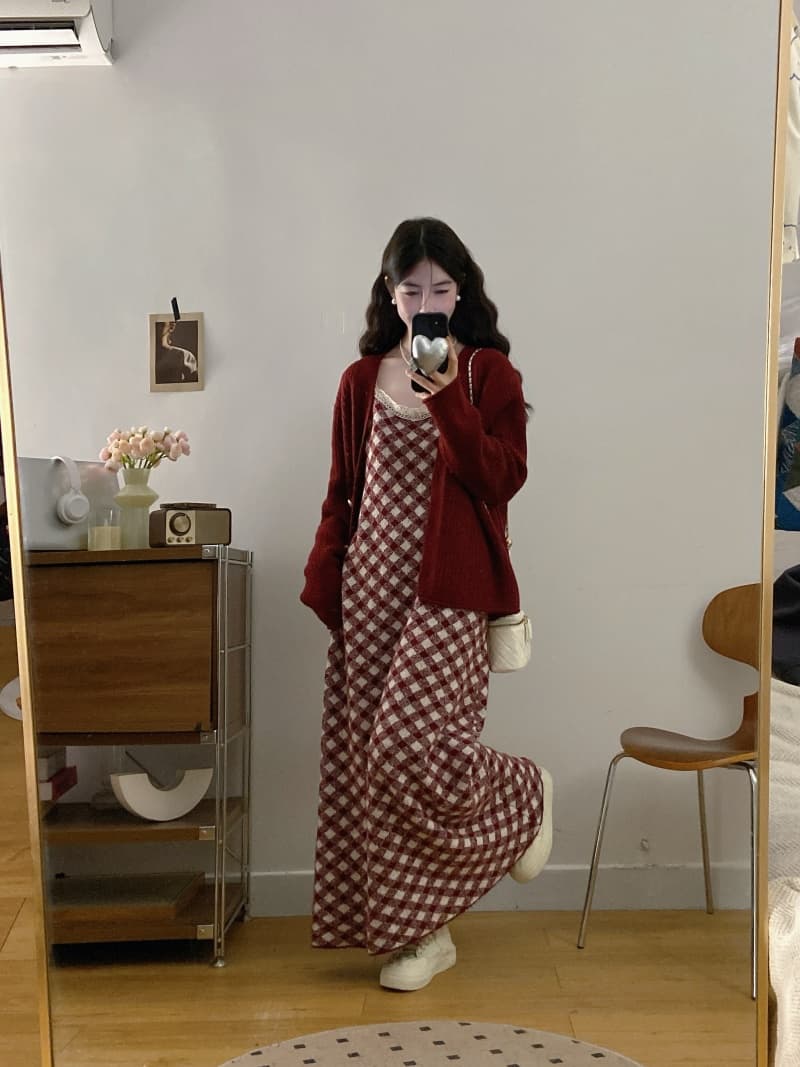 실사 빅 사이즈 여성 의류 이른 봄 새로운 한 부서 느긋한 바람 스웨터 코트 체크무늬 니트 조끼 스커트 투피스 세트 이미지 4