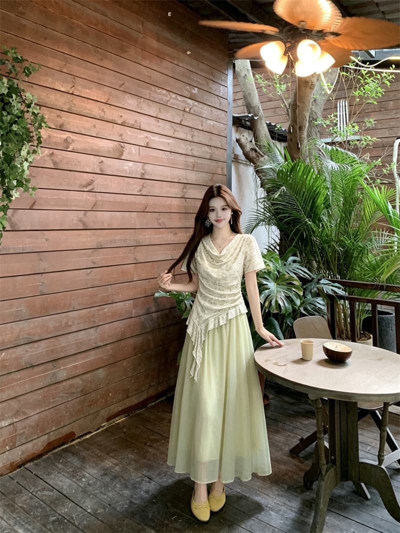 실사 빅 사이즈 여름 새로운 불규칙 프릴 흔들다 칼라 꽃무늬 맨위 다용도 품격 반신 스커트 투피스 세트 상세 이미지 6