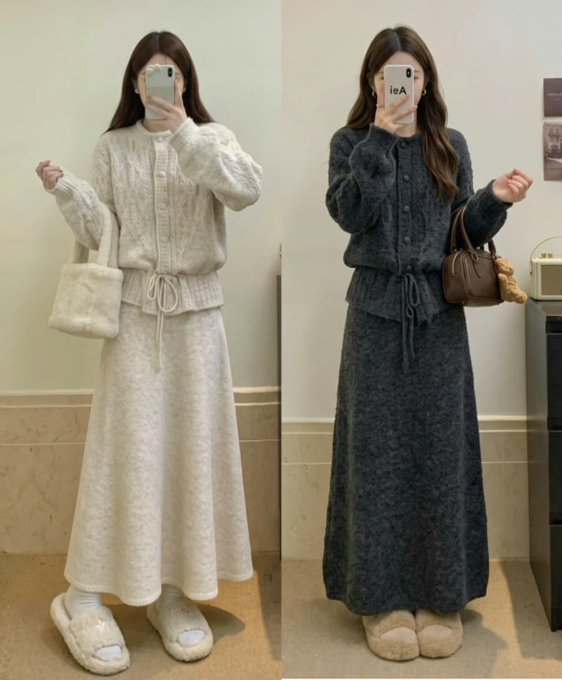 2026 실사 빅 사이즈 여성 의류 가을 겨울 새로운 슬림해 보이는 허리 수축 레이스업 스웨터 맨위 니트 반신 스커트 투피스 세트