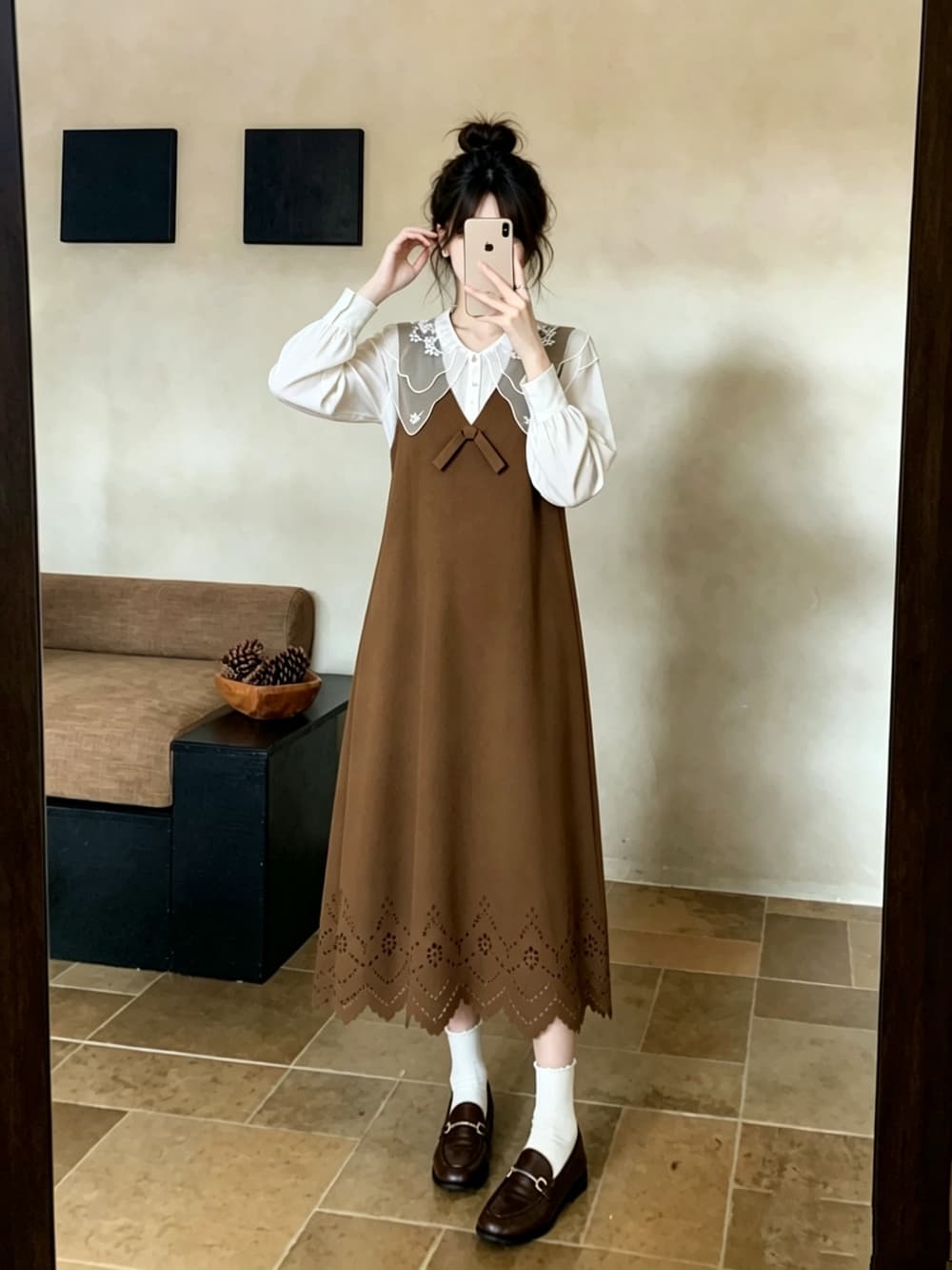 2026 실사 빅 사이즈 여성 의류 가을 겨울 새로운 레트로 베이비 칼라 셔츠 홀로우 아웃 스웨이드 원단 조끼 스커트 투피스 세트 상세 이미지 10