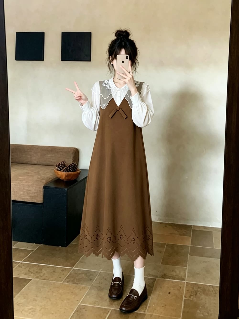 2026 실사 빅 사이즈 여성 의류 가을 겨울 새로운 레트로 베이비 칼라 셔츠 홀로우 아웃 스웨이드 원단 조끼 스커트 투피스 세트 상세 이미지 12