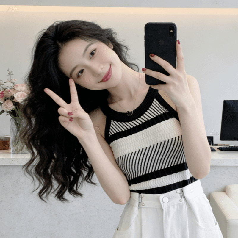 새로운 패치워크 색상 스트라이프 로고 니트 조끼 얇은 스타일 슬림해 보이는 다용도 라운드 넥 풀오버 민소매 쇼트 스타일 맨위 상세 이미지 3