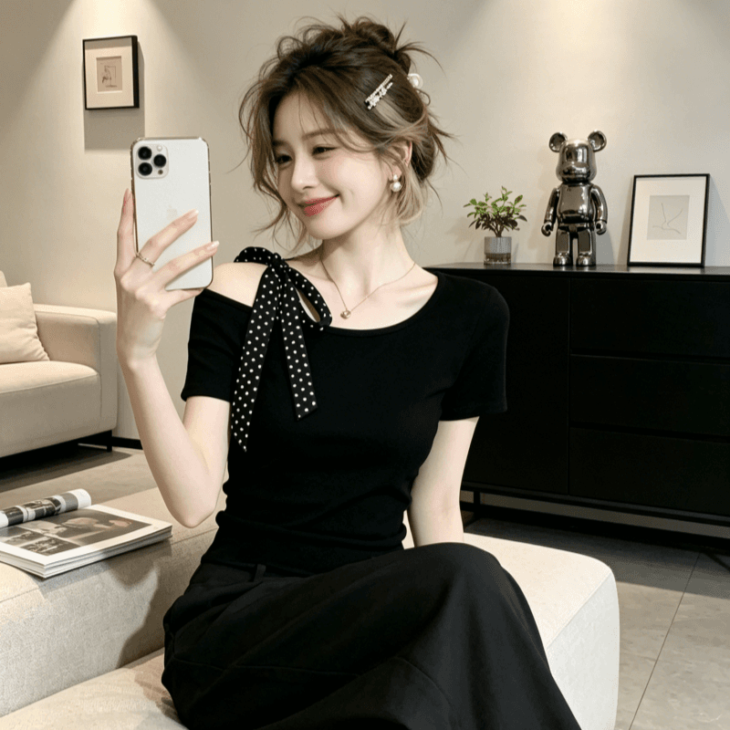 한 부서 검정색 순수한 욕망 비스듬한 어깨 반팔 티셔츠 여성 여름 디자인 센스 몸매 가꾸기 고유 한 아름다운 맨위 이미지 2