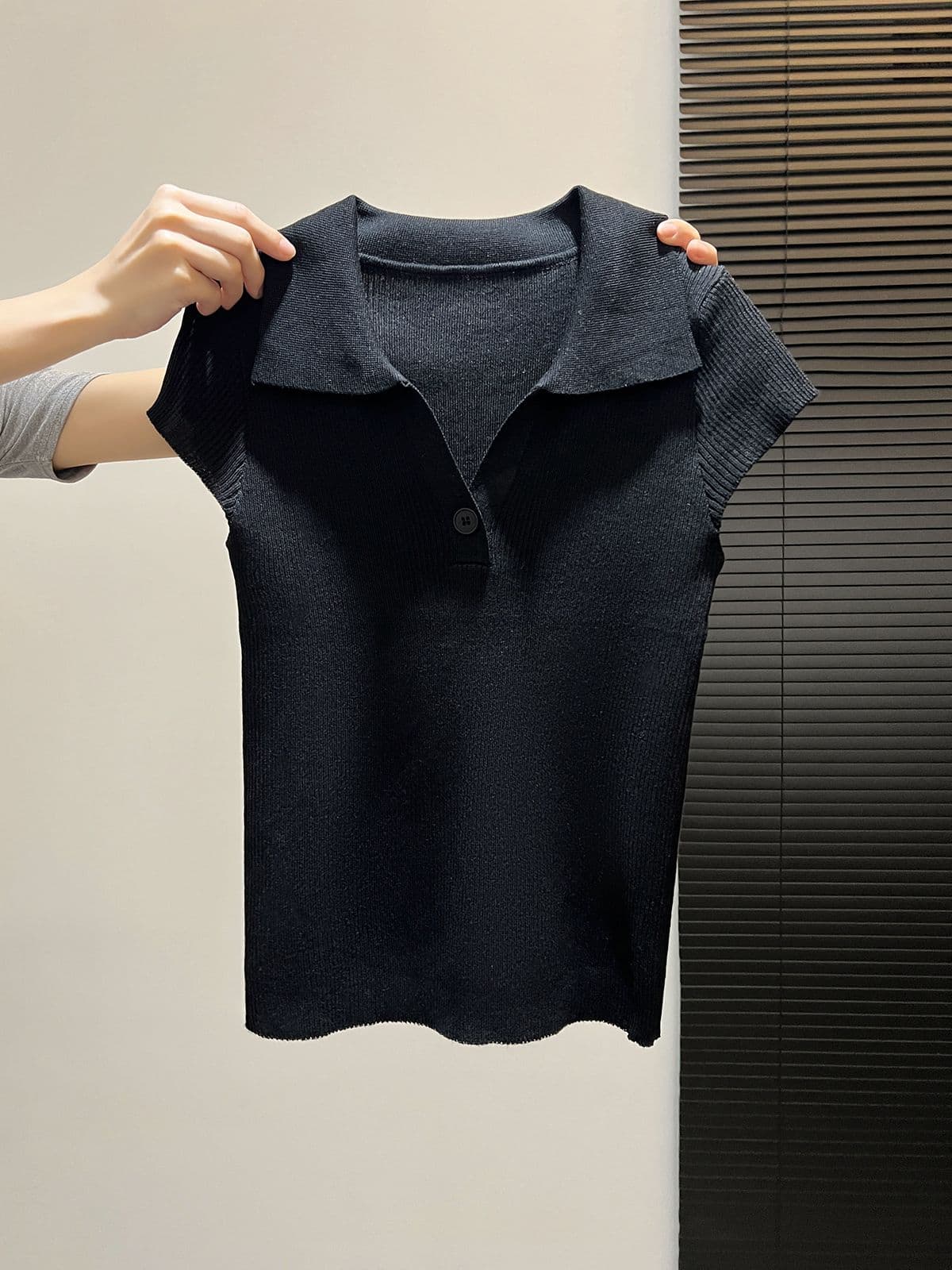 슛 여름 polo 폴로 칼라 니트 반팔 여성 작은 날다 소매 달콤함 연령 감소 슬림해 보이는 다용도 패션 맨위 상세 이미지 10