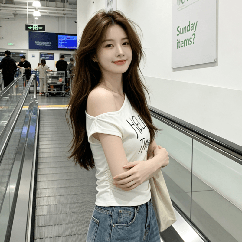 화이트 비스듬한 어깨 비틀림 반팔 티셔츠 여성 여름 한 부서 루즈핏 알파벳 프린트 디자인 센스 맨위 트렌디 상세 이미지 6