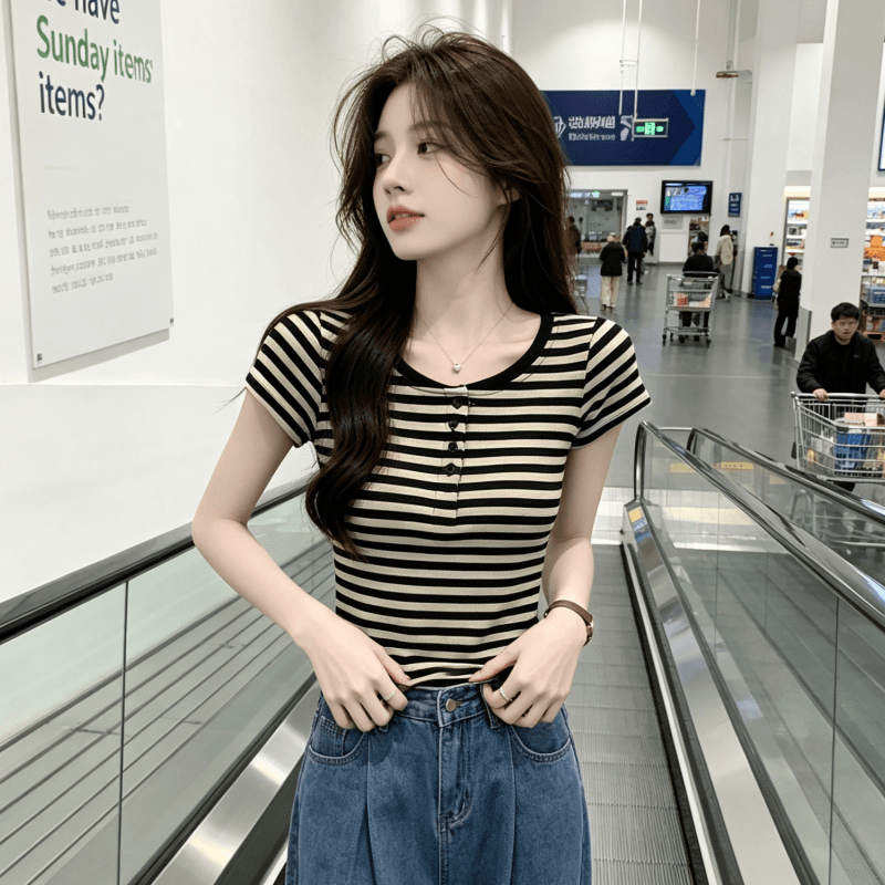 아메리칸 스트라이프 긍정적 인 어깨 반팔 몸매 가꾸기 슬림해 보이는 2026 여름 새로운 캐주얼 기초 다용도 티셔츠 여성 상세 이미지 6