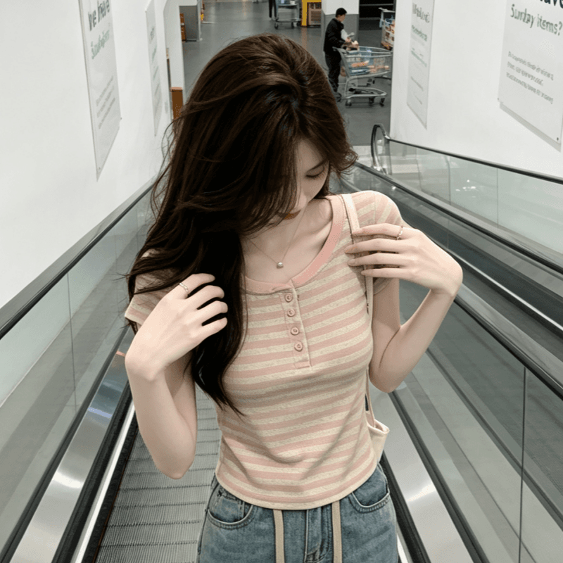 아메리칸 스트라이프 긍정적 인 어깨 반팔 몸매 가꾸기 슬림해 보이는 2026 여름 새로운 캐주얼 기초 다용도 티셔츠 여성 상세 이미지 10