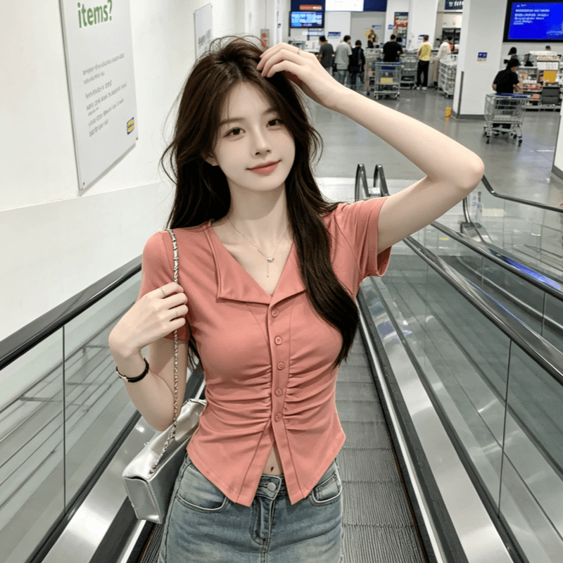 긍정적 인 어깨 주름 V넥 반팔 티셔츠 여성 여름 새로운 디자인 센스 몸매 가꾸기 핫걸 쇼트 스타일 POLO 셔츠 맨위 이미지 4