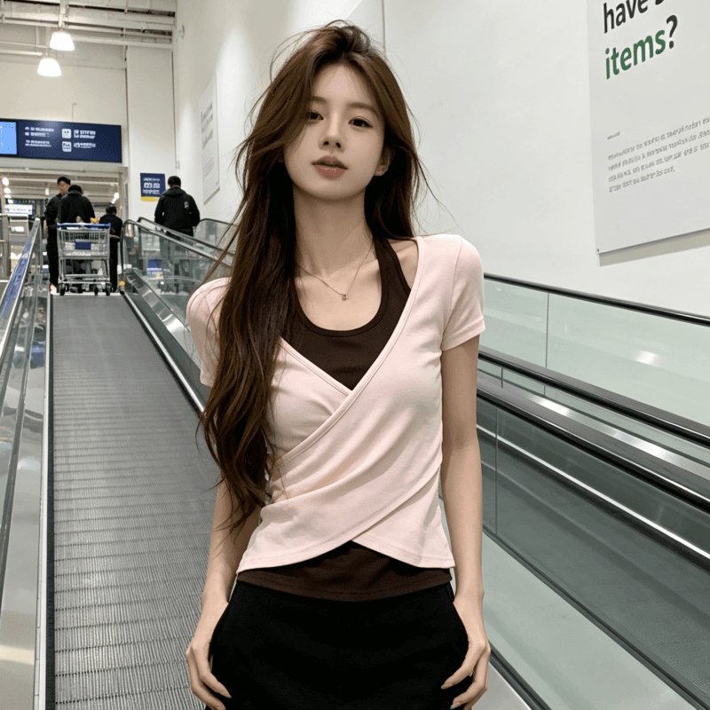 송 긍정적 인 En 한 부서 녹색 페이크 레이어드 행침 목 몸매 가꾸기 반팔 티셔츠 여성 여름 새로운 쇼트 스타일 핫걸 작은 맨위 상세 이미지 2
