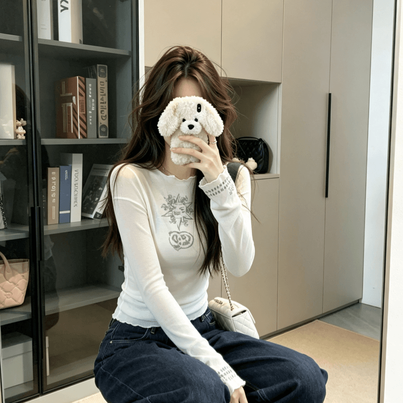 실사 한 부서 달콤한 핫걸 작은 대중 프린트 긍정적 인 어깨 긴팔 티셔츠 여성 여름 새로운 라운드 넥 몸매 가꾸기 맨위 상세 이미지 7