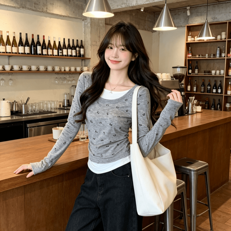 실사 긴팔 티셔츠 여성 2026 봄 가을 새로운 트렌디 얇은 스타일 페이크 레이어드 쇼트 스타일 몸매 가꾸기 기본 셔츠 라운드 넥 맨위 이미지 4