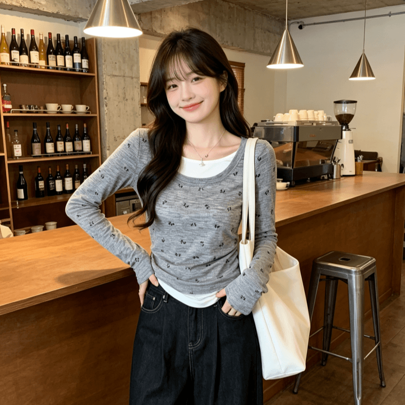 실사 긴팔 티셔츠 여성 2026 봄 가을 새로운 트렌디 얇은 스타일 페이크 레이어드 쇼트 스타일 몸매 가꾸기 기본 셔츠 라운드 넥 맨위 상세 이미지 4