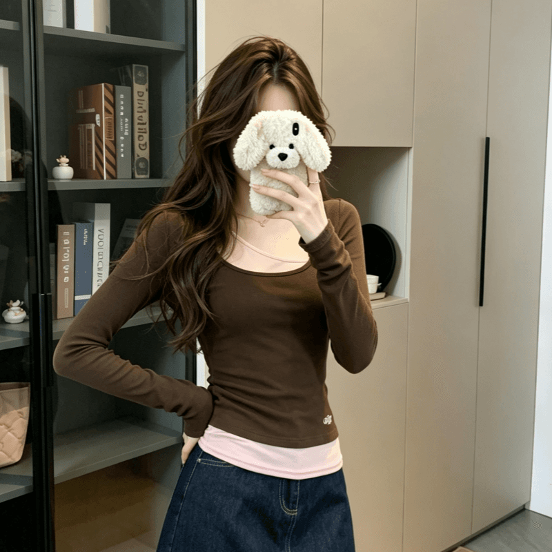실사 2026 가을 새로운 배색 페이크 레이어드 패치워크 긴팔 티셔츠 여성 기본 셔츠 몸매 가꾸기 맨위 상세 이미지 2