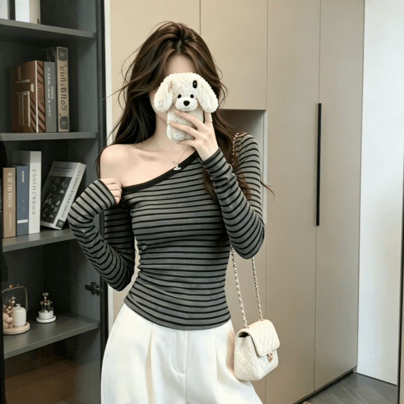 실사 순수한 욕망 비스듬한 어깨 섹시함 스트라이프 오프숄더 긴팔 티셔츠 여성 이른 가을 디자인 센스 작은 대중 몸매 가꾸기 만나는 맨위 상세 이미지 2