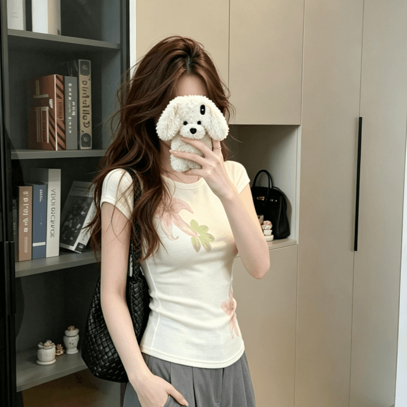 실사 모달 아메리칸 핫걸 반팔 티셔츠 여성 여름 꽃 프린트 디자인 센스 몸매 가꾸기 슬림해 보이는 라운드 넥 맨위 이미지 3