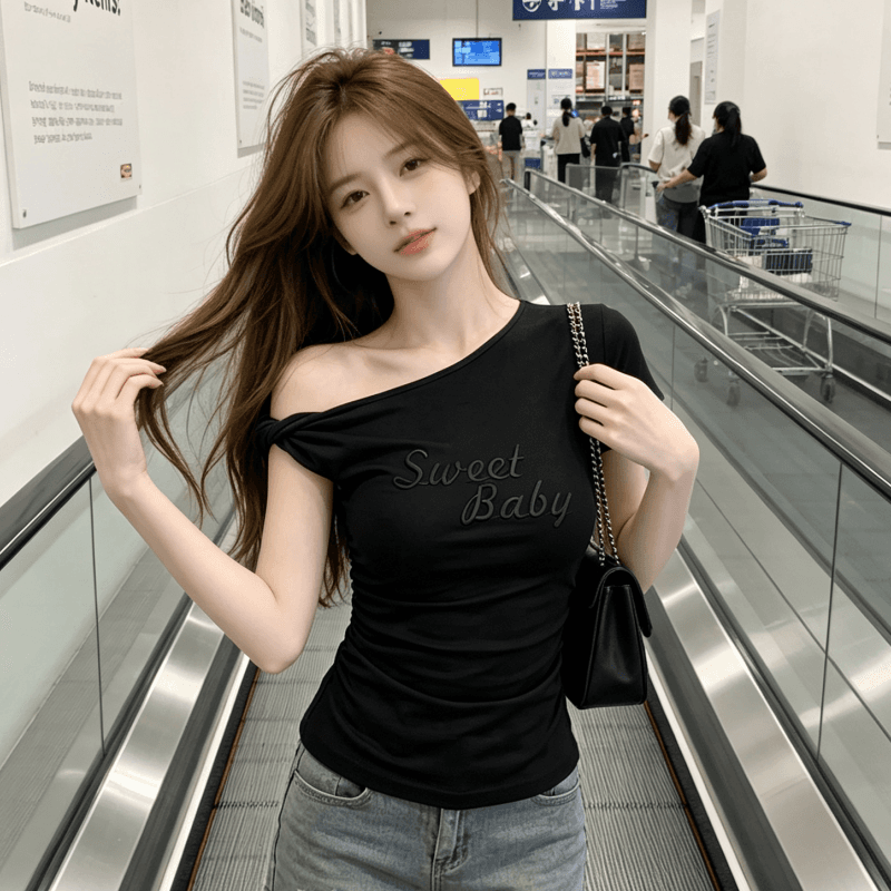 실사 반팔 티셔츠 여성 의류 여름 새로운 한 부서 작은 샤넬 스타일 몸매 가꾸기 알파벳 가시 자수 비스듬한 칼라 맨위 이미지 4