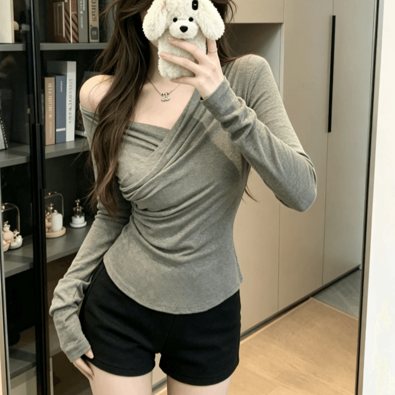 실사 순수한 욕망 품격 비스듬한 칼라 이슬 숄더백 긴팔 만나는 여성 몸매 가꾸기 슬림해 보이는 십자가 V넥 인사이드 잡아라. 의류 상세 이미지 5