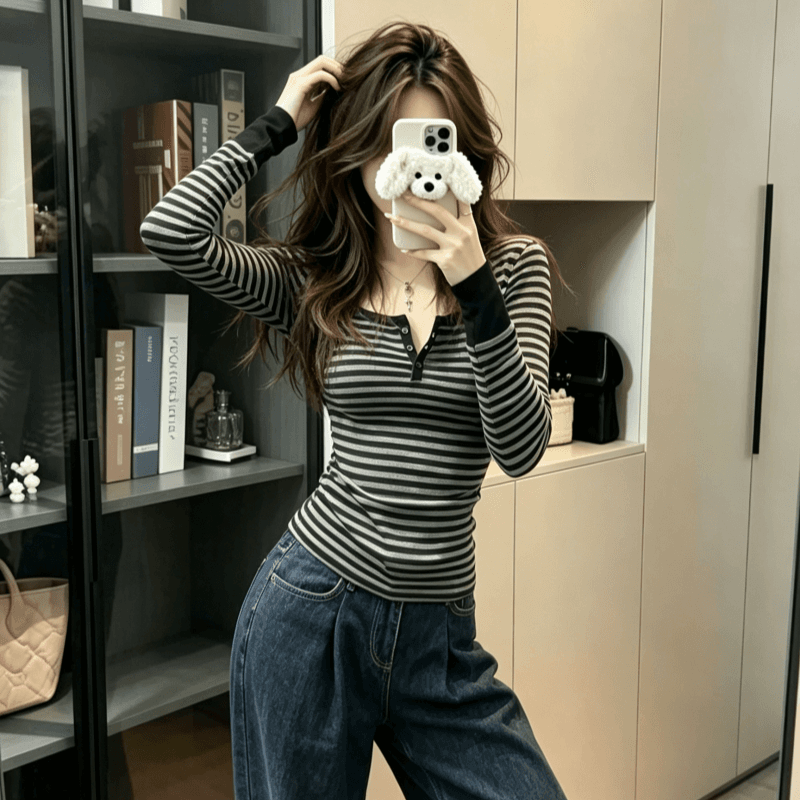 실사 긴팔 티셔츠 기본 셔츠 여성 봄 가을 얇은 새로운 아메리칸 스트라이프 긍정적 인 어깨 몸매 가꾸기 단추 u 칼라 맨위 상세 이미지 7