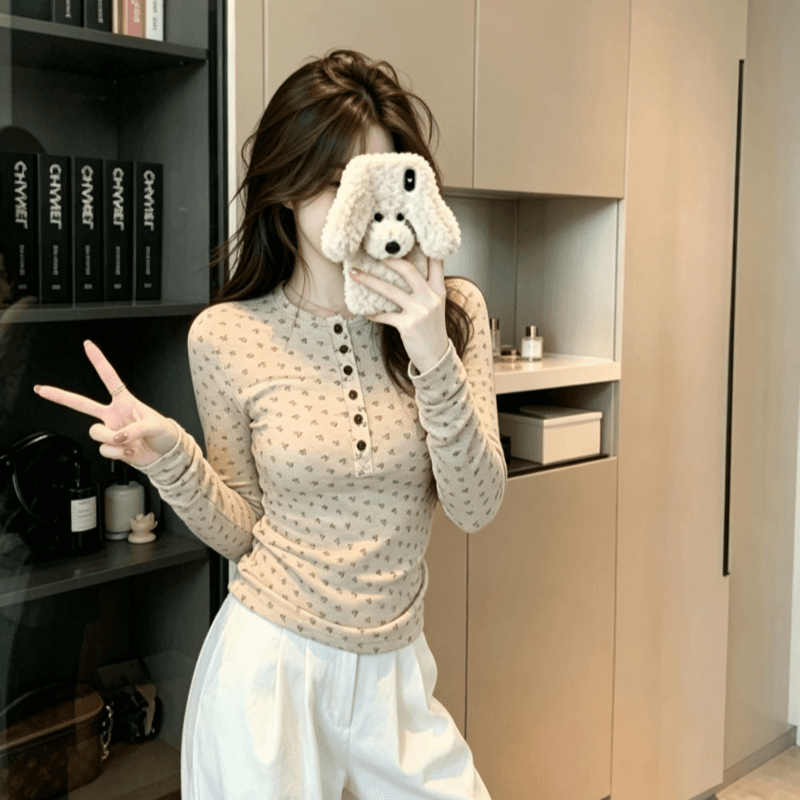 실사 달콤한 스타일 살구 색상 꽃무늬 단추 긴팔 티셔츠 여성 겨울 Chic 연령 감소 슬림해 보이는 인사이드 잡아라. 의류 이미지 2